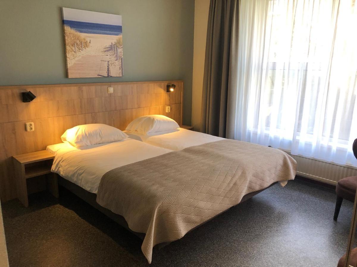 Cafe Restaurant De Klok Hotel 3*